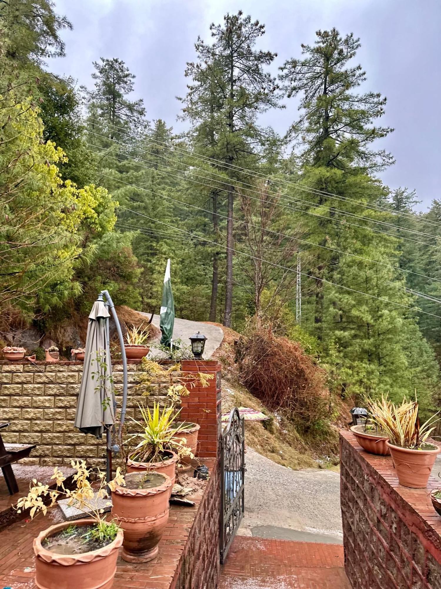 Sarah'S Lodge Murree Εξωτερικό φωτογραφία